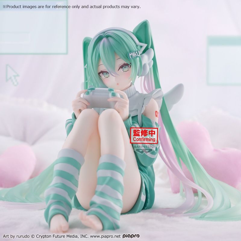 Hatsune Miku - Holiday Memories - Playing Games - Prize Figure - Image 1