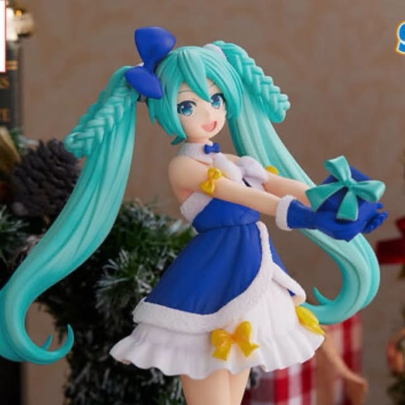 Sega Fave Vocaloid Hatsune Miku High Premium Figure Sapphire Christmas Ver. - Image 1