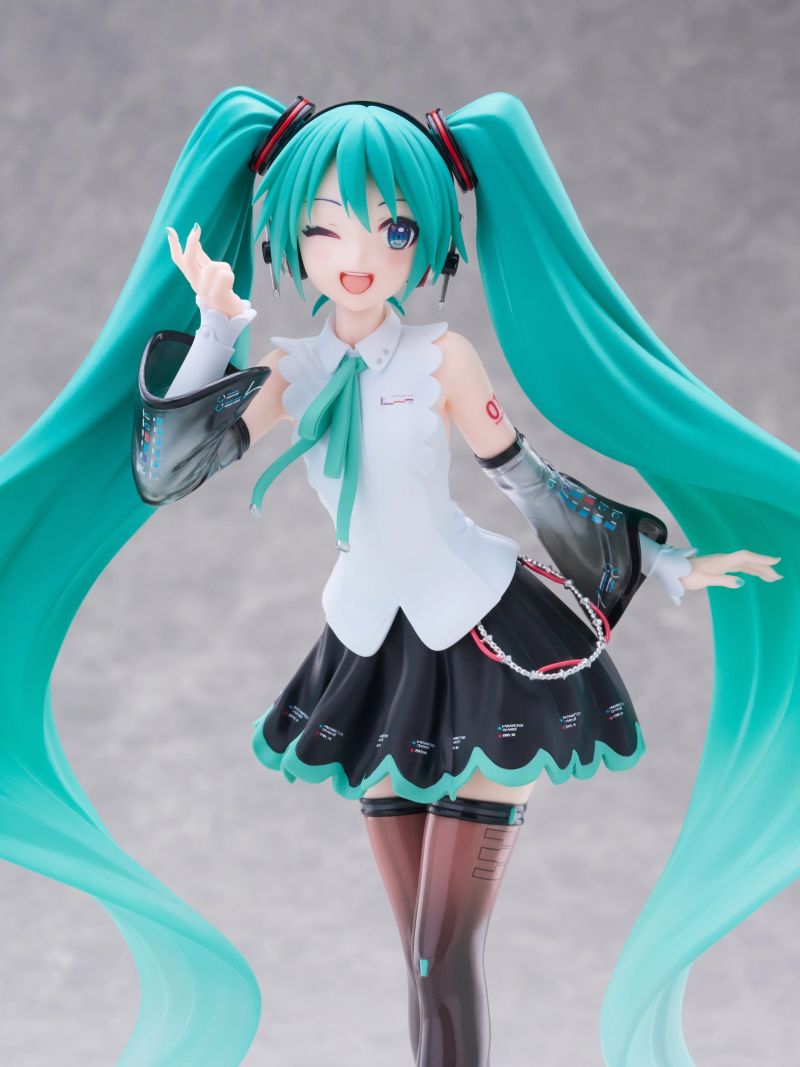 (Pre-order) T-Most Vocaloid Prize Figure Hatsune Miku NT Ver. - Image 3