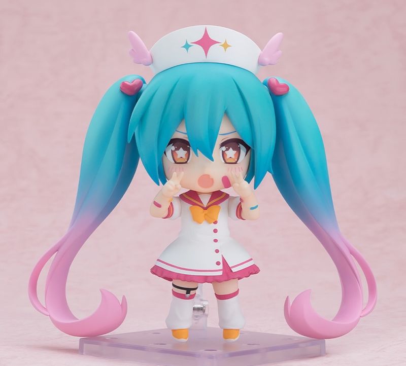 Good Smile Company Vocaloid Nendoroid Hatsune Miku M@GICAL☆CURE! LOVE ♥ SHOT! Ver. (#3090) - Image 1