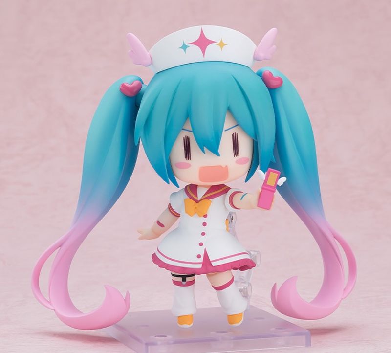 Good Smile Company Vocaloid Nendoroid Hatsune Miku M@GICAL☆CURE! LOVE ♥ SHOT! Ver. (#3090) - Image 3