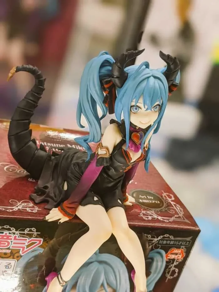 Hatsune Miku Noodle Stopper Figure Villain Ver Colorful Variation