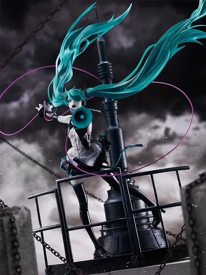 Hatsune Miku -1/8- Love is War Refined Ver. -Good Smile Company 20th Anniversary Book-