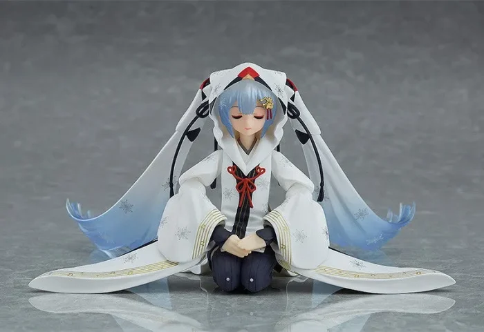 Figma #EX-045 Hatsune Miku Rabbit Yukine - Snow Miku 2018  Crane Priestess Ver