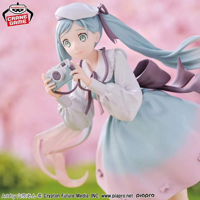 Hatsune Miku Holiday Memories Camera